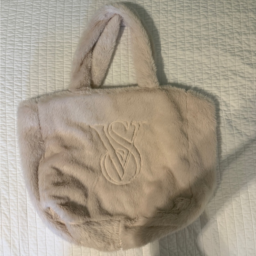Victoria’s Secret tote bag